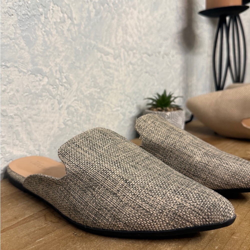 Women's  Tilocow  Gray Burlap Slip-On Flats/mule shoes Sz 8.5 - Picture 2 of 8